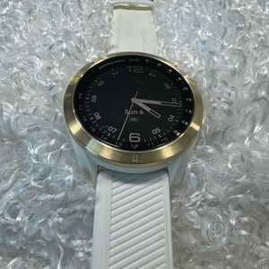 Garmin Approach S40 White and Gold Golf Smartwatch